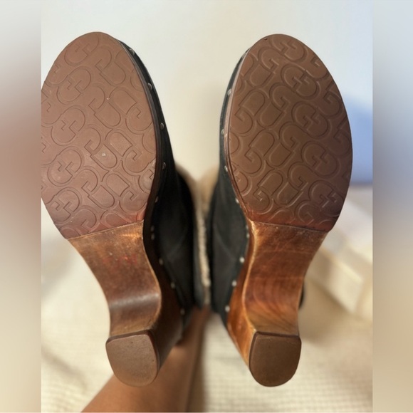 UGG Black Leather bootie, Layne, women's 8. Like new condition. - Picture 13 of 15